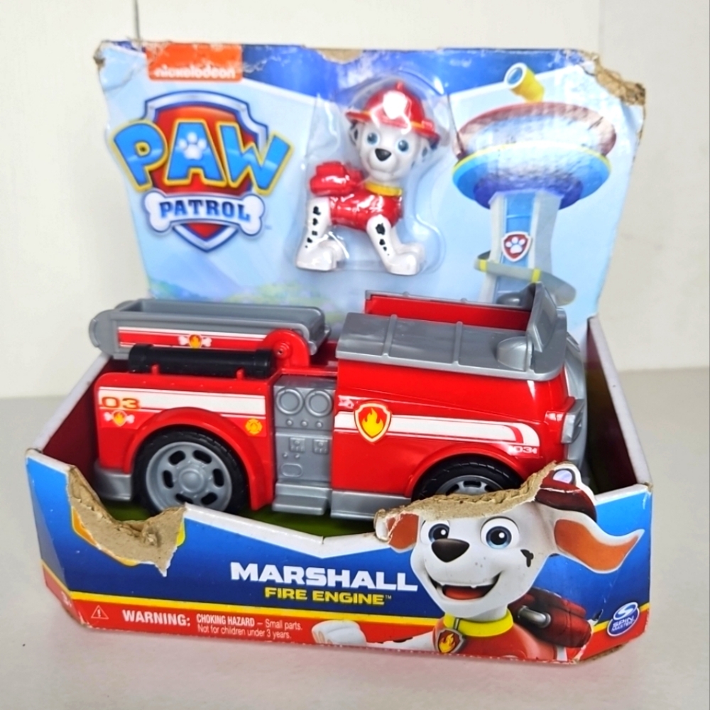 Nickelodeon Paw Patrol Marshall's Fire Engine Firetruck with Figure Age 3+